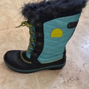 Kids or Women Winter Boots with Faux Fur Trim